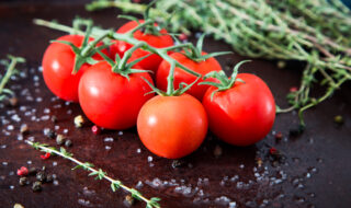 Tomaten- Mehr des Anti-Aging-Stoffs Lycopin durchs Einkochen?