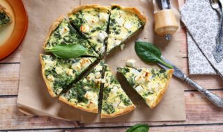 Quiche mit Spinat, Lauch und Feta