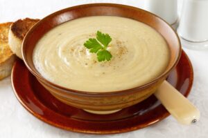 Blumenkohlcremesuppe mit Kartoffeln