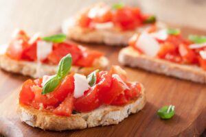 Bruschetta mit Tomaten und Parmezzano