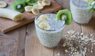 Chiasamenpudding mit Banane und Buchweizenflocken