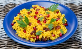 Couscous mit Granatapfelkernen