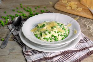 Erbsen-Risotto mit Parmesan