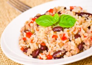 Hackfleischpfanne mit Reis, Paprika und Kidneybohnen