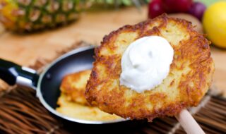 Kartoffelpuffer mit Ananas