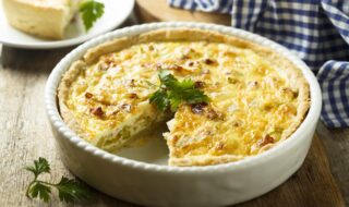 Kartoffel-Quiche mit veganem Feta