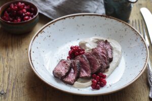 Rinderfilet mit Kartoffel-Pastinakenpüree