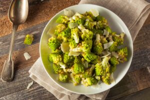 Romanesco-Salat mit Parmesan