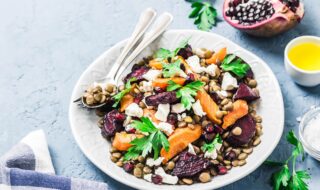 Salat mit Linsen, Rote Bete, Süßkartoffel und Feta