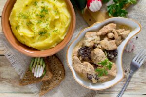 Schweinefleisch mit Kartoffel-Blumenkohl-Püree